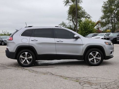 Used 2019 Jeep Cherokee Limited AWD/4WD image 7