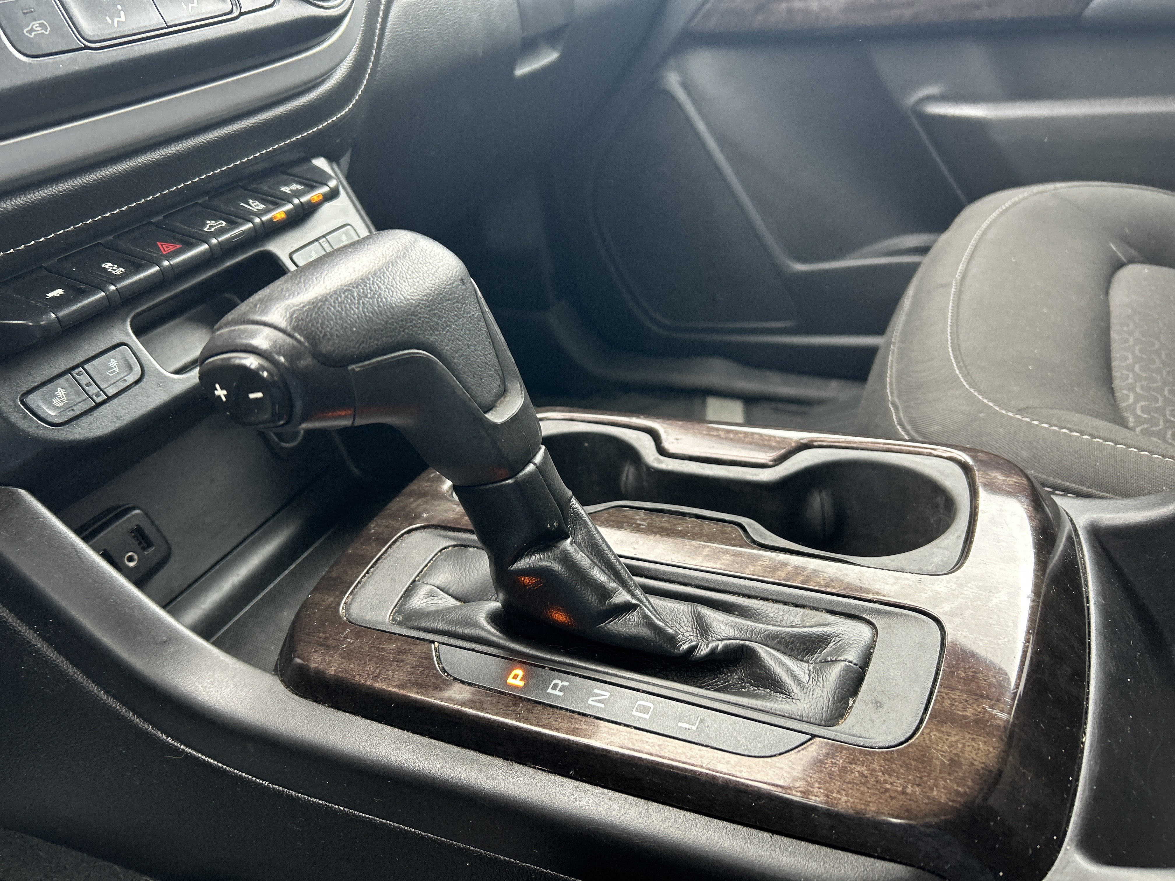 Used 2019 GMC Canyon SLE w/ Driver Alert Package AWD/4WD image 21