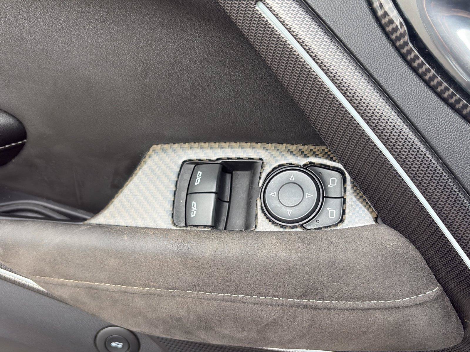 Used 2020 Chevrolet Camaro SS RWD image 27