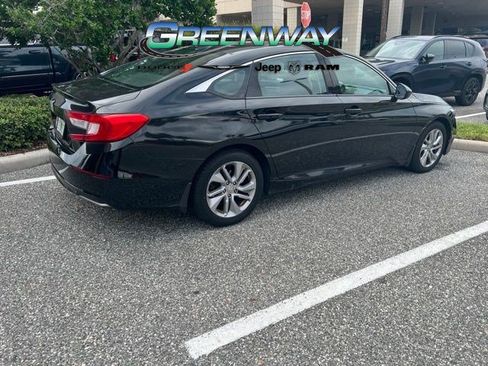 Used 2018 Honda Accord LX image 4