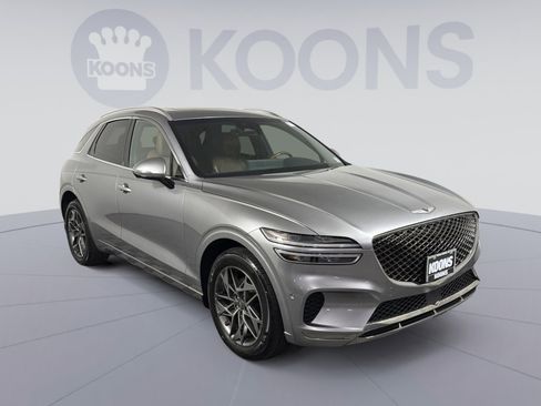 Used 2022 Genesis GV70 2.5T w/ Advanced Package image 10