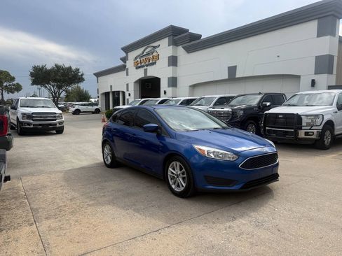 Used 2018 Ford Focus SE FWD image 38