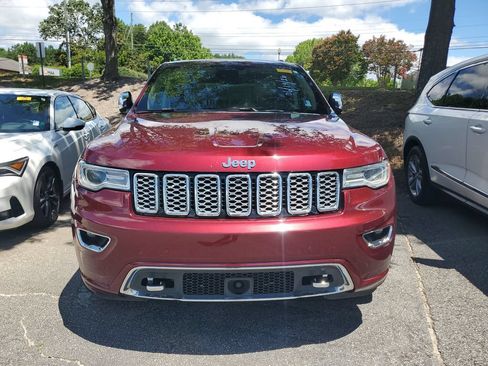 Used 2017 Jeep Grand Cherokee Overland w/ Jeep Active Safety Group AWD/4WD image 2