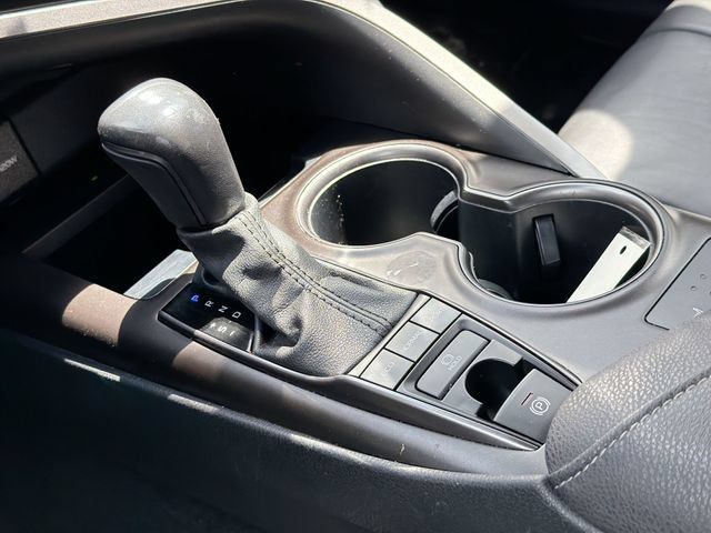 Used 2023 Toyota Camry XSE FWD image 22