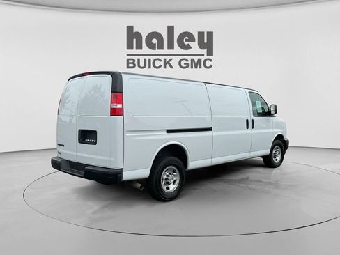Used 2023 Chevrolet Express 2500 Extended w/ Driver Convenience Package RWD image 5