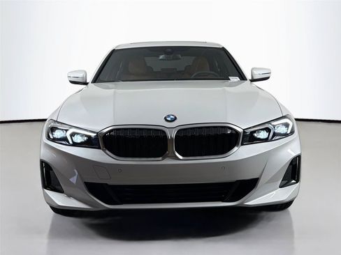 New 2026 BMW 330i xDrive Sedan w/ Premium Package AWD/4WD image 4