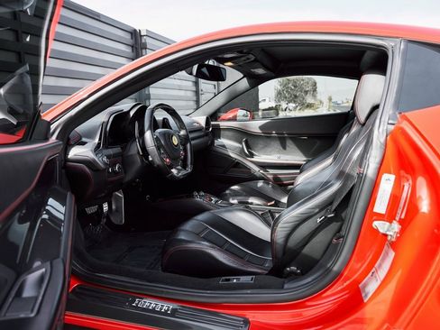 Used 2012 Ferrari 458 Italia Coupe image 33