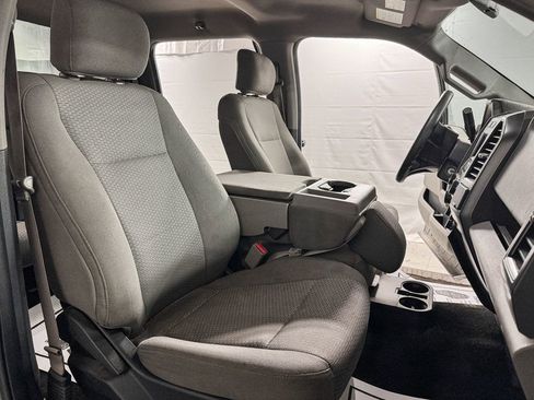 Used 2017 Ford F150 XLT w/ Max Trailer Tow Package image 8