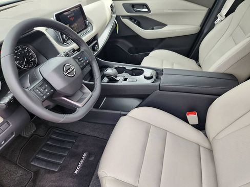New 2026 Nissan Rogue Dark Armor AWD/4WD image 9