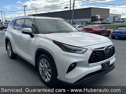 Used 2020 Toyota Highlander Limited AWD/4WD image 3