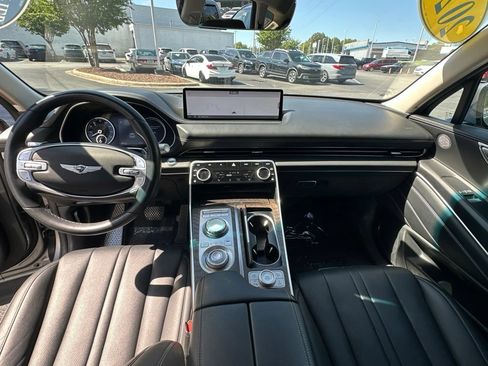Used 2024 Genesis GV80 2.5T AWD/4WD image 12