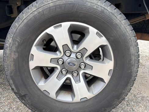 Used 2013 Ford F150 STX w/ Mid Equipment Group AWD/4WD image 16