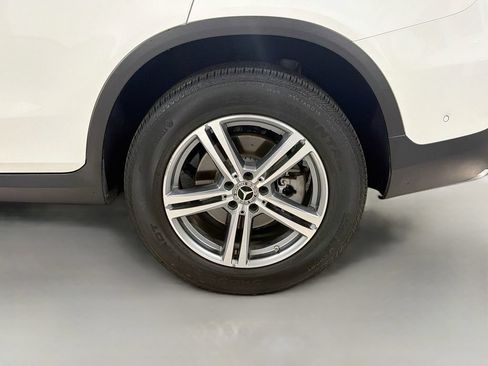 Certified 2022 Mercedes-Benz GLC 300 image 32