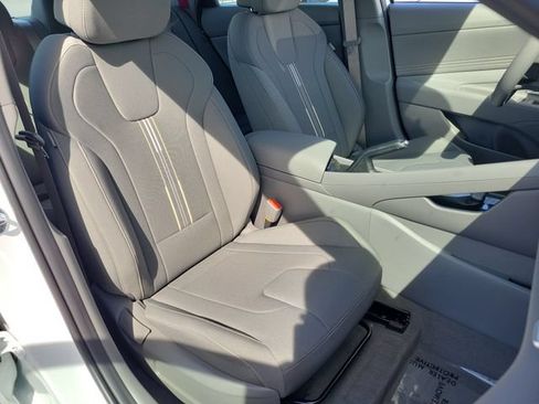 New 2026 Hyundai Elantra Sport FWD image 19