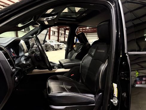 Used 2019 RAM 2500 Laramie AWD/4WD image 14