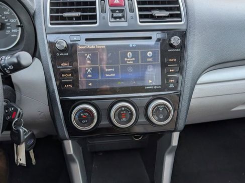 Used 2018 Subaru Forester 2.5i Premium w/ All-Weather Package AWD/4WD image 9