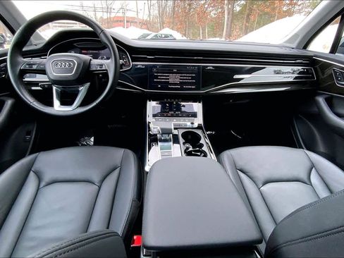 Used 2022 Audi Q7 Premium Plus image 15