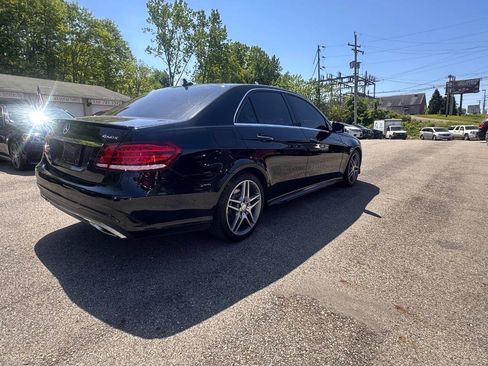 Used 2016 Mercedes-Benz E 350 4MATIC Sedan w/ Premium Package image 4