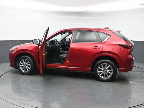 Certified 2024 MAZDA CX-5 AWD 2.5 S w/ Preferred Package image 3