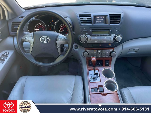 Used 2009 Toyota Highlander Limited w/ Extra Value Pkg 7 AWD/4WD image 14