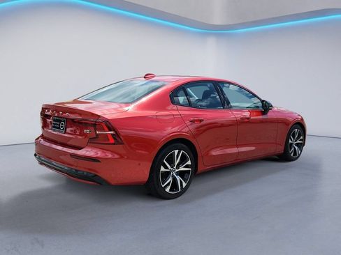 Certified 2024 Volvo S60 B5 Plus AWD/4WD image 4