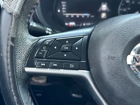 Used 2021 Nissan Kicks SR w/ Interior Electronics Package FWD image 29