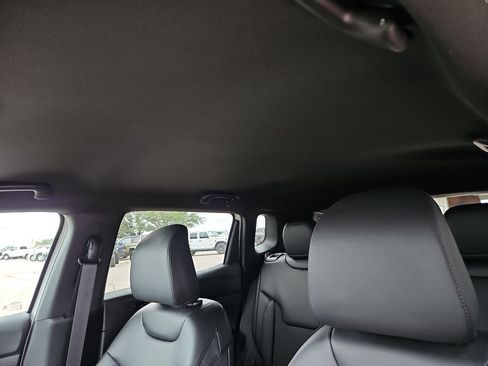 New 2026 Jeep Compass Latitude AWD/4WD image 22