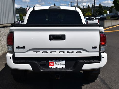 Certified 2021 Toyota Tacoma Limited image 6