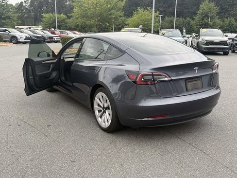 Used 2023 Tesla Model 3 Standard Range RWD image 7