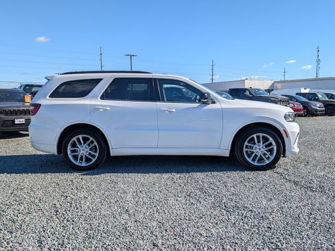 Used 2023 Dodge Durango GT image 6