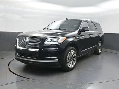 Used 2023 Lincoln Navigator Reserve RWD image 1
