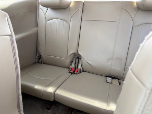 Used 2009 Buick Enclave CXL w/ Entertainment Package #3 image 11