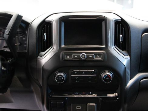 Used 2020 Chevrolet Silverado 2500 Custom w/ Custom Value Package AWD/4WD image 16