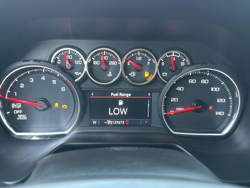 Used 2021 Chevrolet Tahoe LT w/ LT Signature Package image 11