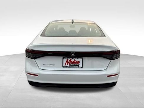 Used 2023 Honda Accord EX image 6