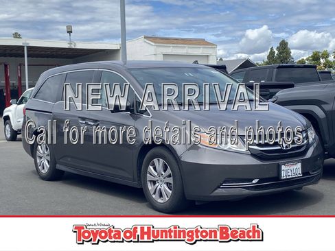 Used 2016 Honda Odyssey SE image 1