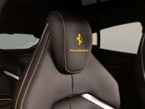 Certified 2025 Ferrari Purosangue AWD/4WD image 32