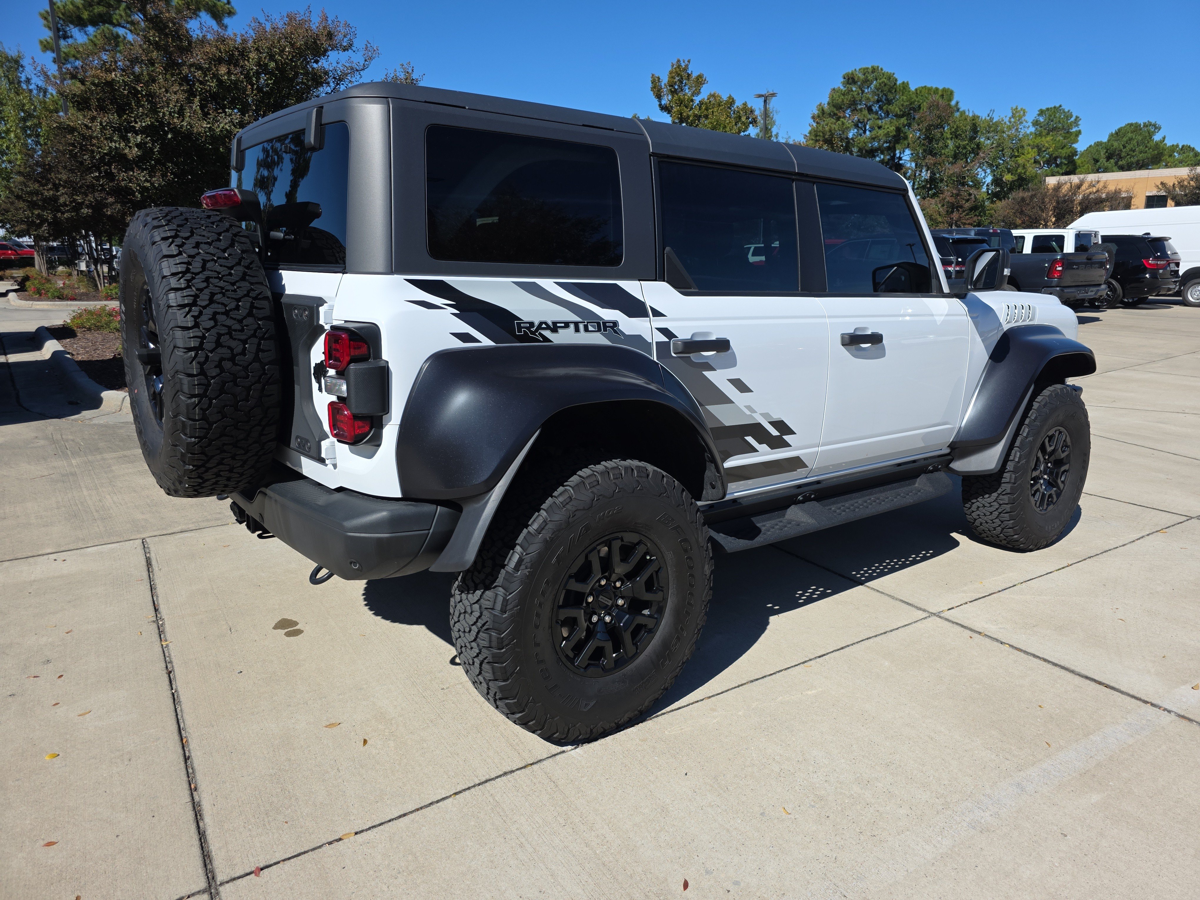 Used 2023 Ford Bronco Raptor AWD/4WD image 9