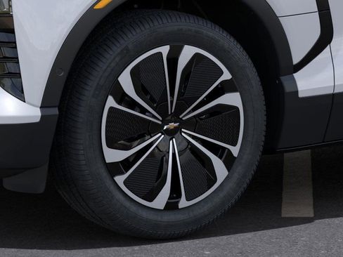 New 2025 Chevrolet Blazer EV LT w/ Super Cruise Package image 9