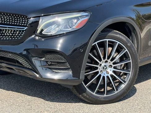 Used 2019 Mercedes-Benz GLC 300 4MATIC Coupe image 4