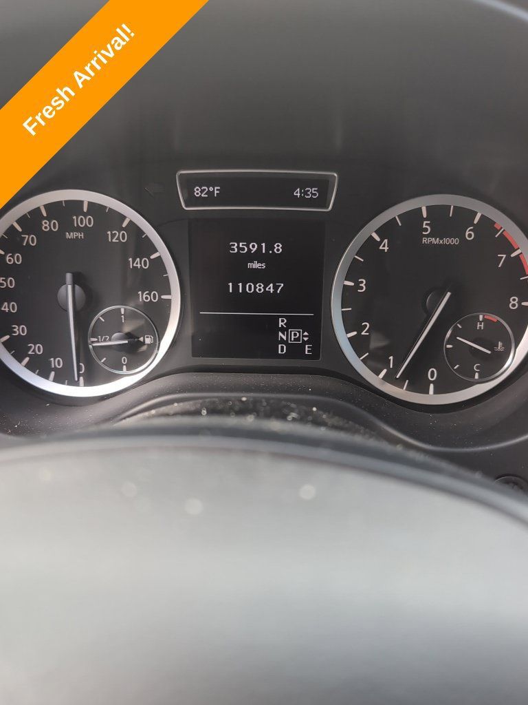Used 2018 INFINITI QX30 FWD image 1