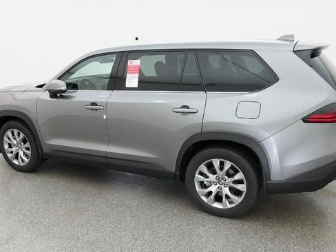 New 2026 Toyota Grand Highlander FWD image 15