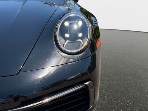 Used 2021 Porsche 911 Carrera 4 image 9