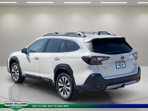 Used 2023 Subaru Outback Touring AWD/4WD image 4