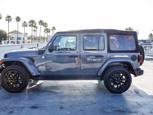 Used 2023 Jeep Wrangler Unlimited Sahara AWD/4WD image 14