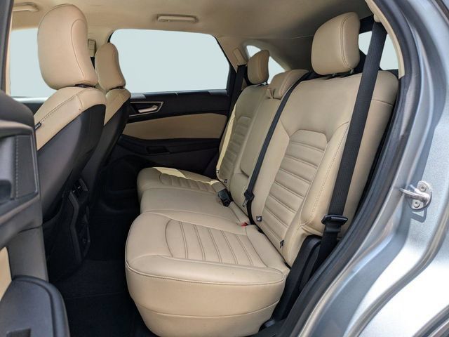Used 2022 Ford Edge SEL AWD/4WD image 14
