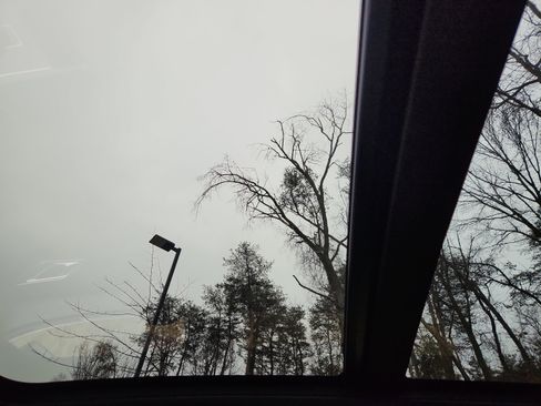 Certified 2026 Land Rover Range Rover Velar Dynamic SE image 26