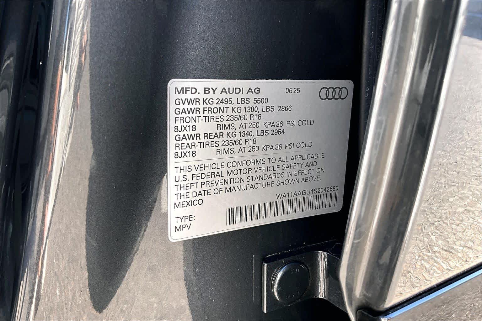 Used 2025 Audi Q5 Premium w/ Convenience Package AWD/4WD image 32