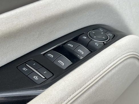 Certified 2023 Cadillac Escalade Sport Platinum w/ LPO, ONYX Package AWD/4WD image 34