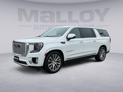 Used 2021 GMC Yukon XL Denali w/ Denali Ultimate Package AWD/4WD image 1